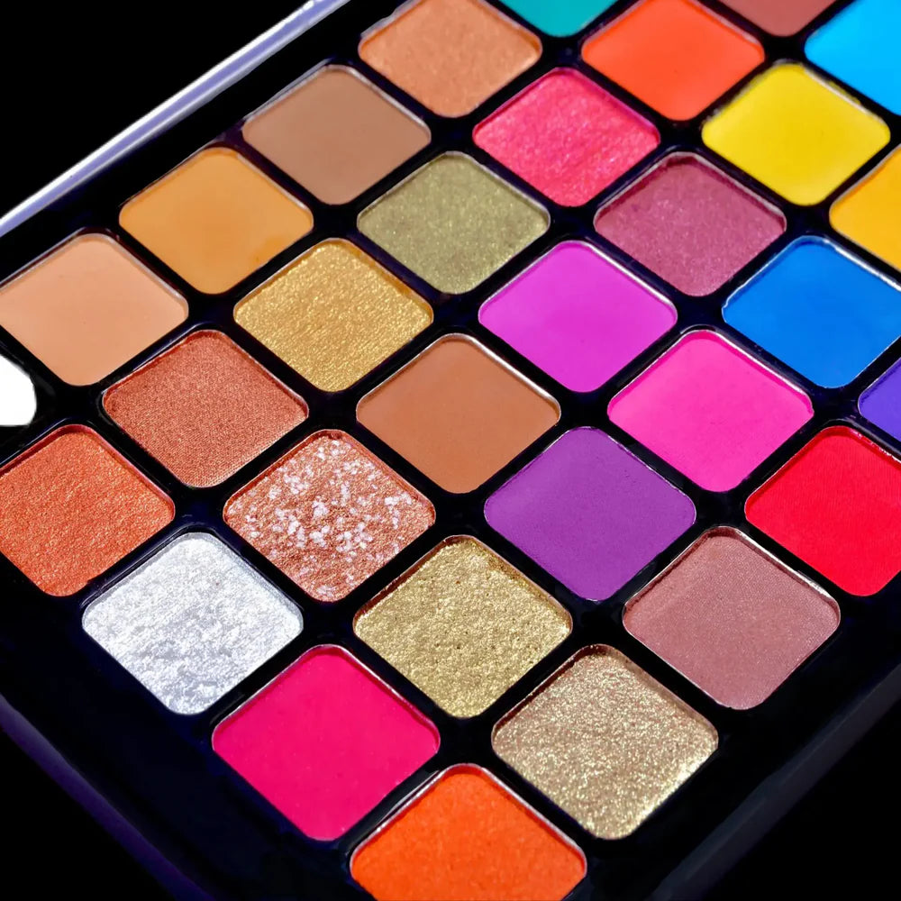 Europe Girl 40 Color Eyeshadow Palette - Cool Tone