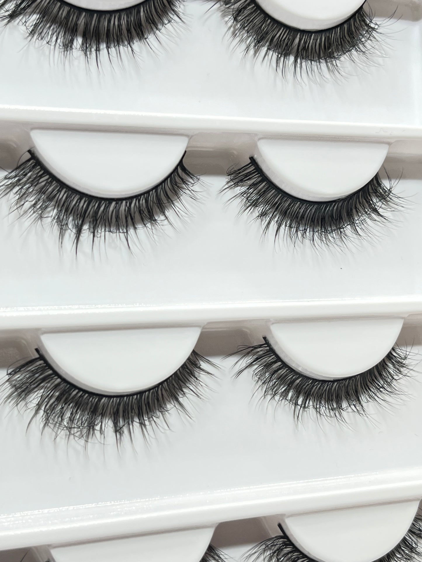 Khushi Mink Hair Lashes 16 Pair Set.