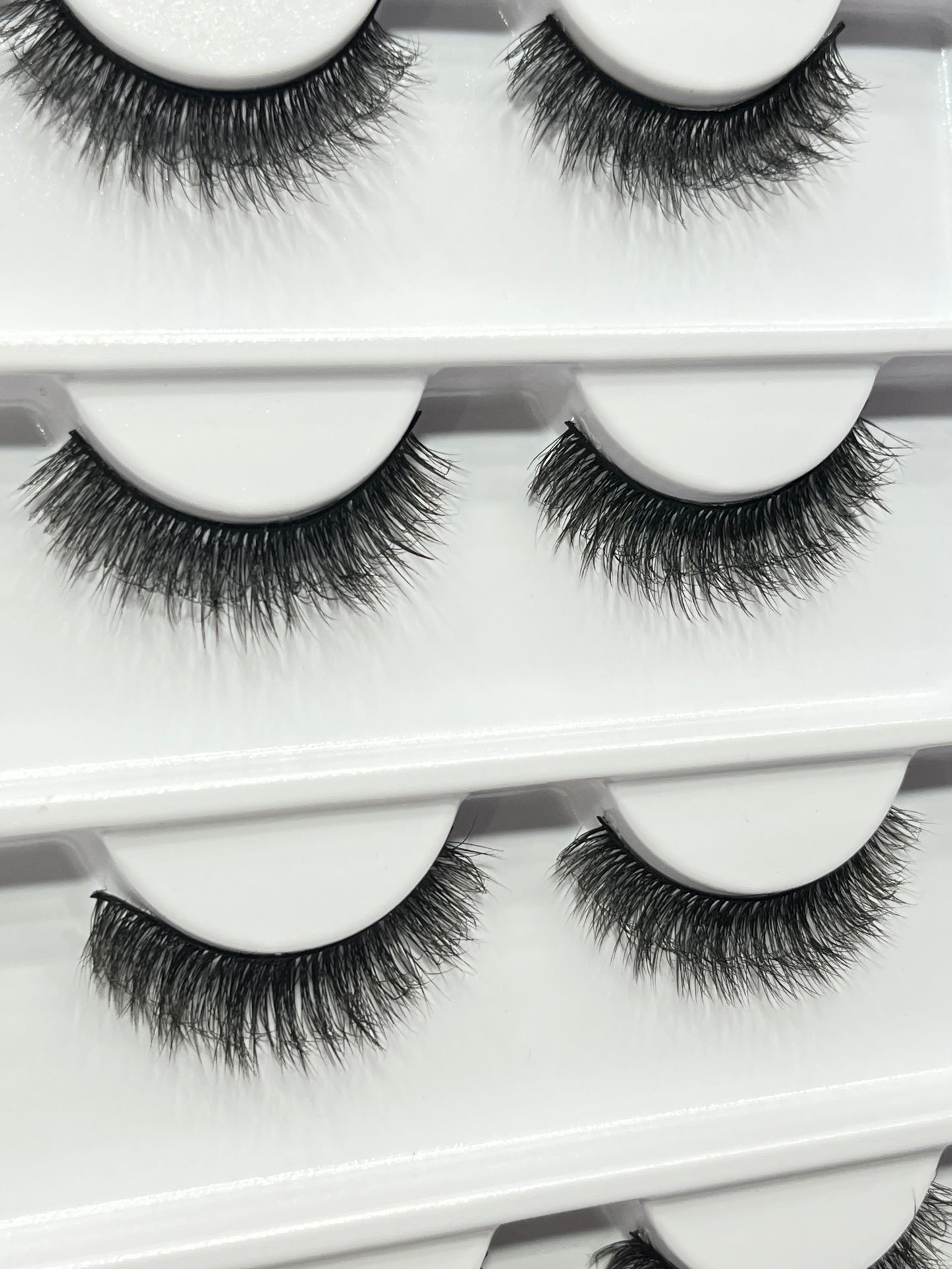 Khushi Mink Hair Lashes 16 Pair Set.