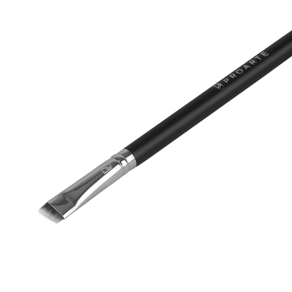 Proarte PE27 Small Angular Liner Brush