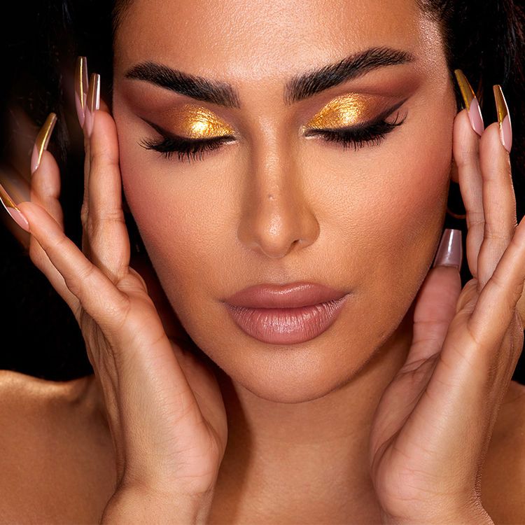 Huda Beauty Empowered Eyeshadow Palette