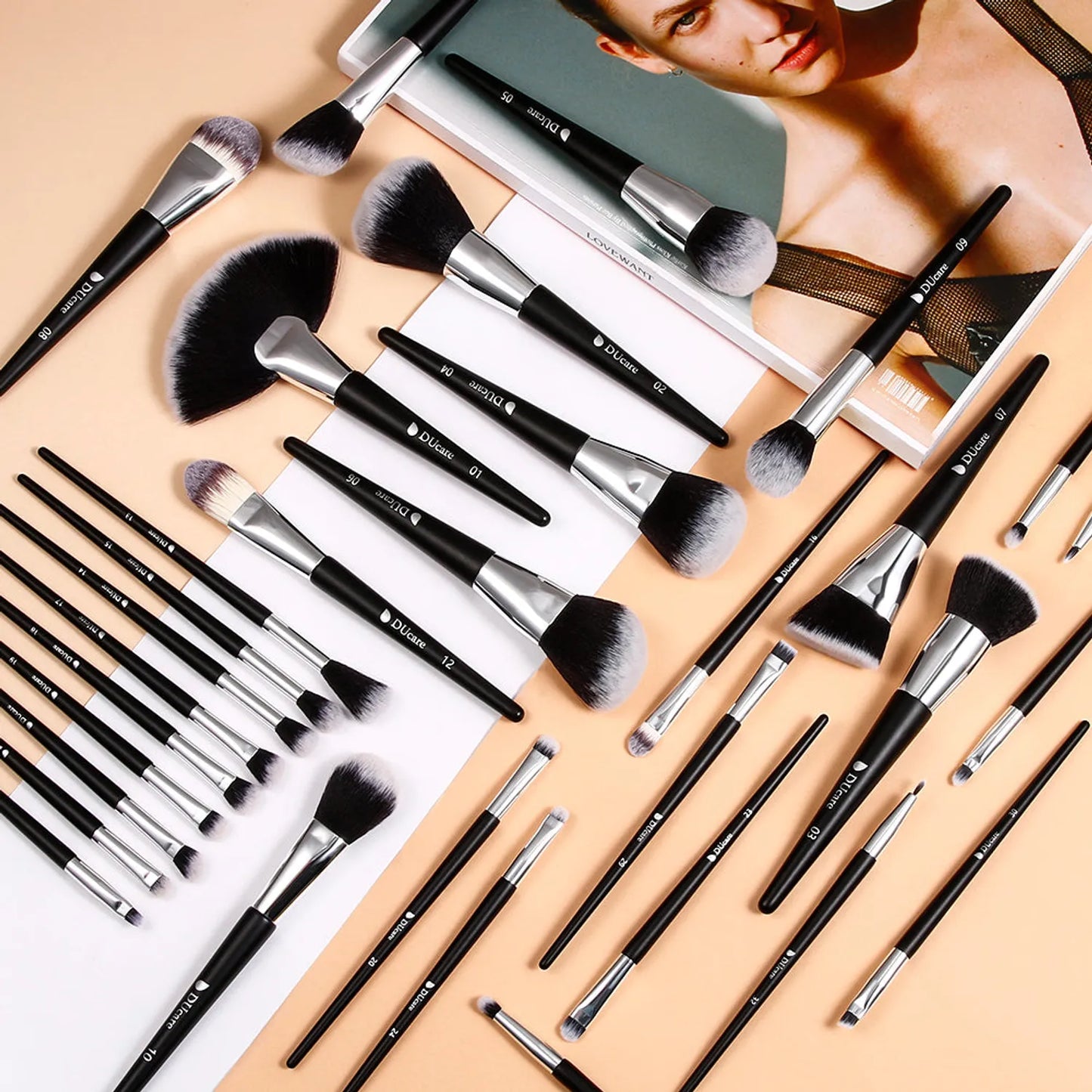 Ducare Ninja Everyday Essentials 32-Piece Face & Eye Brush Set