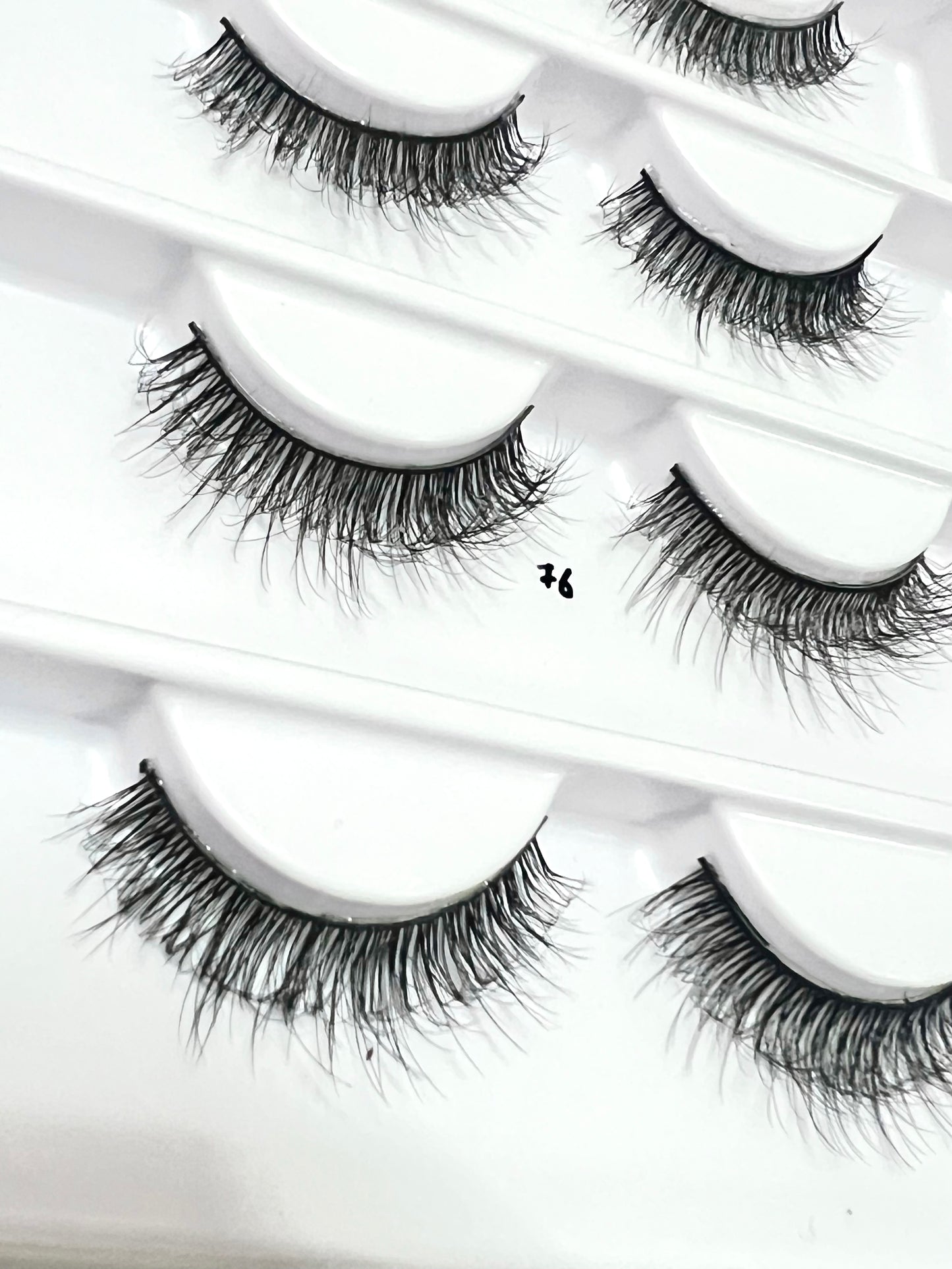 Khushi Mink Hair Lashes 16 Pair Set.