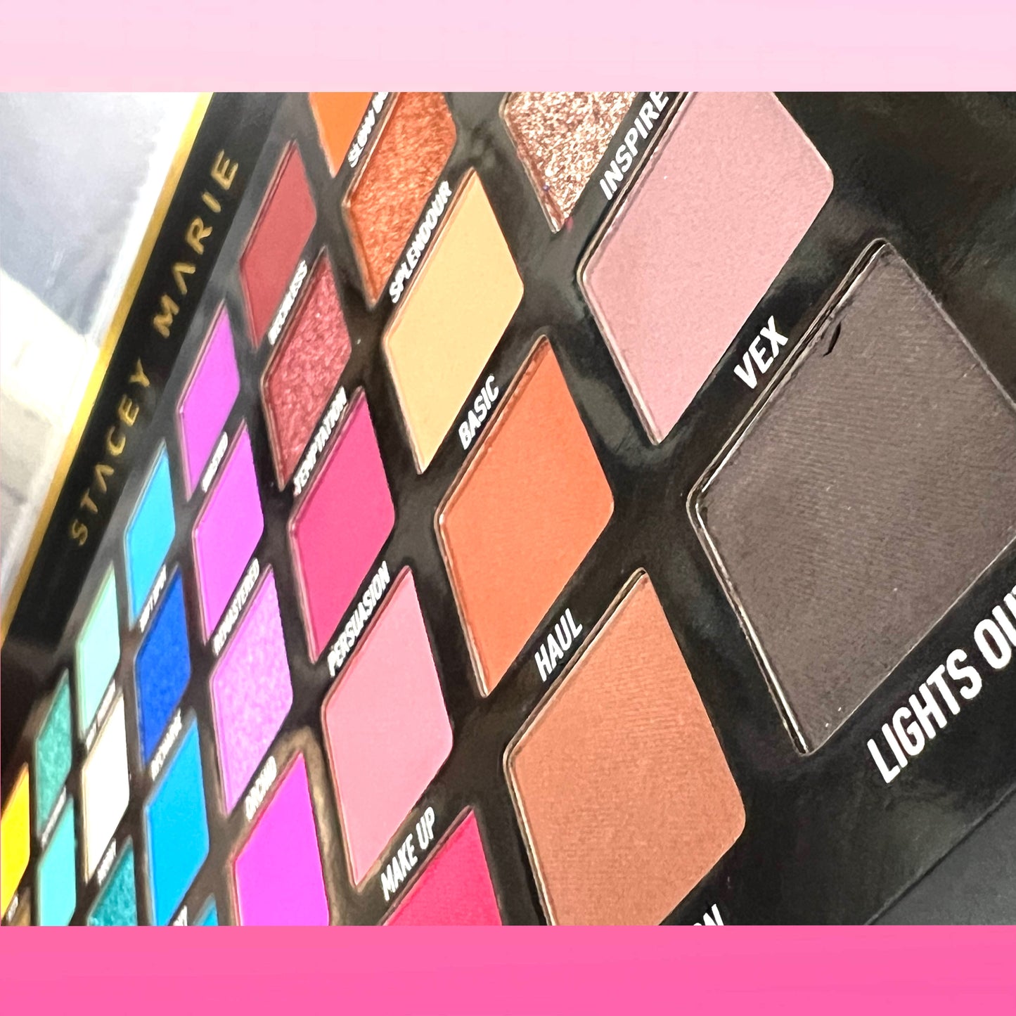 Carnival XL Remastered  Eyeshadow Palette Bperfect