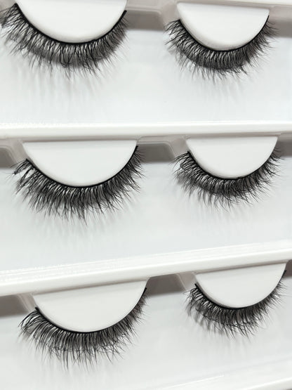Khushi Mink Hair Lashes 16 Pair Set.