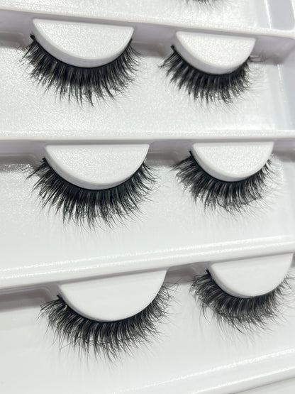 Khushi Mink Hair Lashes 16 Pair Set.