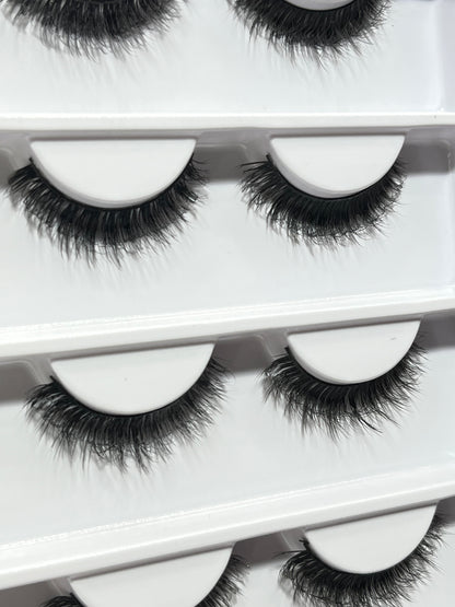 Khushi Mink Hair Lashes 16 Pair Set.