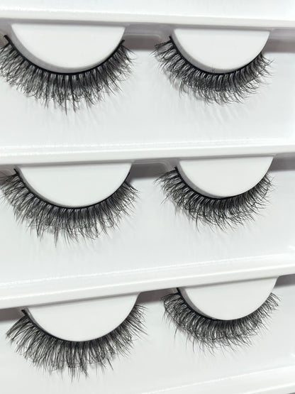 Khushi Mink Hair Lashes 16 Pair Set.