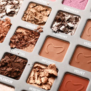 Makezmia Erotica Eyeshadow Palette